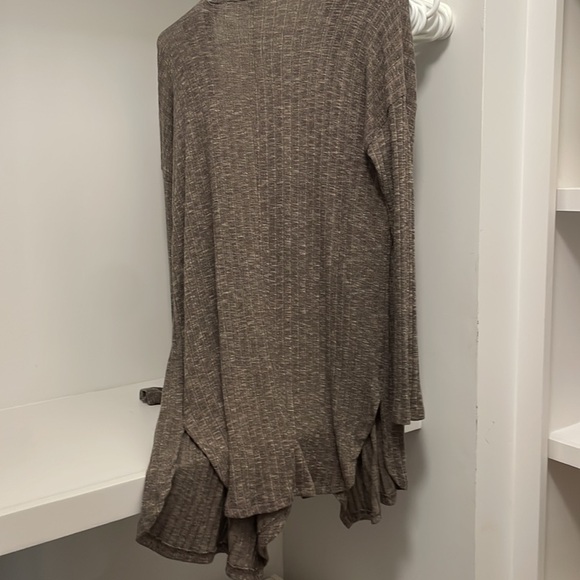 American Eagle Ribbed Cardigan - Picture 4 of 5